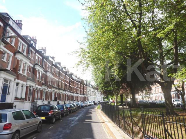 			NEW INSTRUCTION!, 2 Bedroom, 1 bath, 1 reception Flat			 Primrose Gardens, BELSIZE PARK 